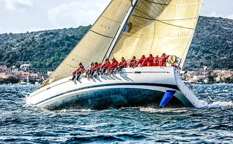 门徒登录入口百度游戏男性足球运动员肩伤图片详细展示，让您快速了解处理方法